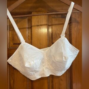 Vintage Exquisite Women's White Intimate Bra size 36 C